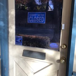 Trans Jeweler - The closed sign. Is it permanent?