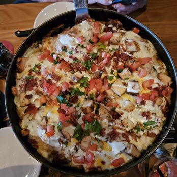 BJ's Restaurant & Brewhouse - Chicken Bacon Ranch Pizza - New American Near Me - Pittsburgh, Pennsylvania BJ's Restaurant & Brewhouse - Chicken Bacon Ranch Pizza - New American Near Me - Pittsburgh, Pennsylvania