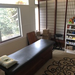 Heaven & Earth Acupuncture & Massage