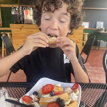 Coffee at the View - Waffle with fruit - Breakfast & Brunch Near Me - Río Grande, Puerto Rico Coffee at the View - Waffle with fruit - Breakfast & Brunch Near Me - Río Grande, Puerto Rico