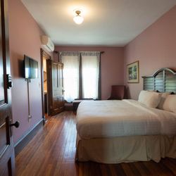 Commodore Inn at Clifton - Room 3