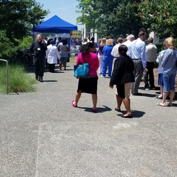 Nosh Jo Rae Cafe - Still long line. - American Near Me - Durham, North Carolina