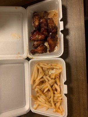 R R Extreme Wings 91 Photos 115 Reviews Chicken Wings 4361 N Keystone Ave Indianapolis In United States Restaurant Reviews Phone Number Menu