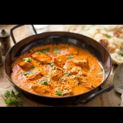 Q’s Halal Mediterranean - Chicken Tika Masala