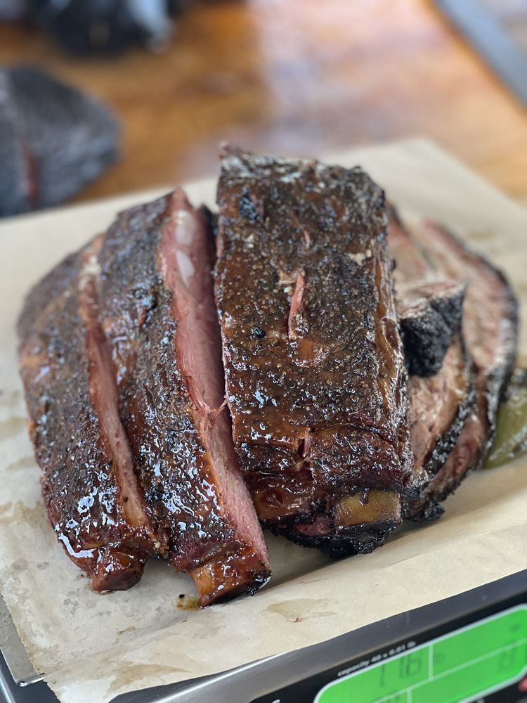 Priedite Barbecue Logo