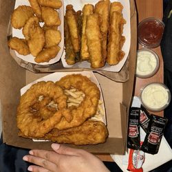 England Fish & Chips - Combo plate, zucchini, and pineapple