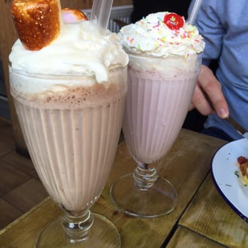 Home Sweet Home - Milkshakes are amazing here!!! - Coffee & Tea Near Me - Manchester, XGM