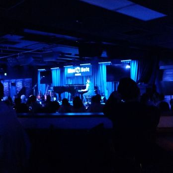 Blue Note Hawaii - Richard Marx playing the piano - Music Venues Near Me - Honolulu, Hawaii Blue Note Hawaii - Richard Marx playing the piano - Music Venues Near Me - Honolulu, Hawaii