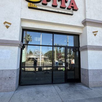 Elias Pita - Outside  IG: FeedYo_Self - Mediterranean Near Me - Riverside, California