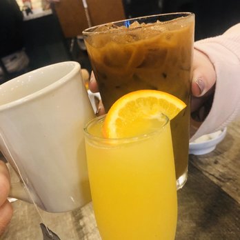 Le Peep - Tea, Prosecco, iced coffee - Breakfast & Brunch Near Me - Loveland, Ohio Le Peep - Tea, Prosecco, iced coffee - Breakfast & Brunch Near Me - Loveland, Ohio