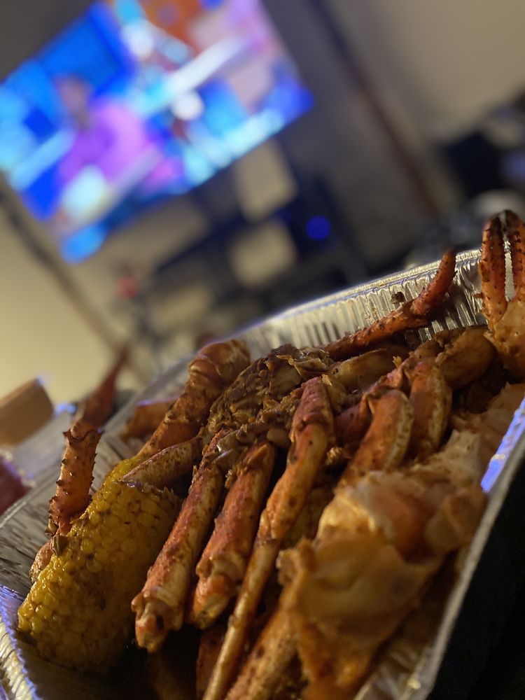 THE CRAB SHACK 273 Photos & 357 Reviews 601 E Broadway, Long Beach