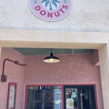 Island Donuts - Walkup at Island Donuts - Donuts Near Me - Avalon, California Island Donuts - Walkup at Island Donuts - Donuts Near Me - Avalon, California