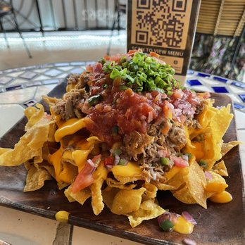 Genius Lounge - Kuala Nachos - Japanese Near Me - Honolulu, Hawaii