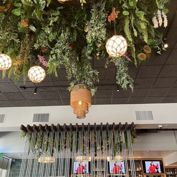 Limón - Pic of ceilings which were colorful & artistic - Peruvian Near Me - Mountain View, California