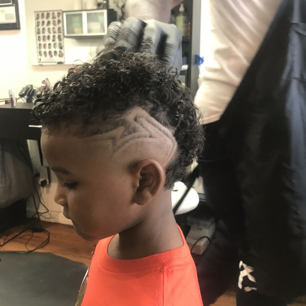 Running With Scissors Stylebar - 3rd hair cut by Dre and loving it - Barbers Near Me - San Leandro, California Running With Scissors Stylebar - 3rd hair cut by Dre and loving it - Barbers Near Me - San Leandro, California