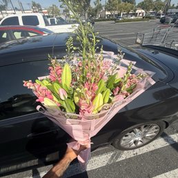Lily's, tulips, lavender, babies breath, and whatever those tiny pink ones are.