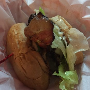 Cool Cat Cafe - Luna Burger!!! - Burgers Near Me - Kihei, Hawaii
