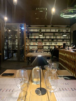 Aneto & Table by null