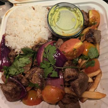 Khao and Papas - Lomo Saltado plate - Peruvian Near Me - Honolulu , Hawaii