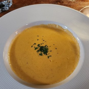 Luna Blu - Crab Bisque - Italian Near Me - Tiburon, California