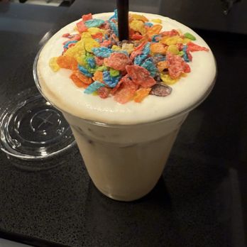 DD Roasters - Cereal latte with vanilla cold foam - Coffee Roasteries Near Me - Sarasota, Florida DD Roasters - Cereal latte with vanilla cold foam - Coffee Roasteries Near Me - Sarasota, Florida