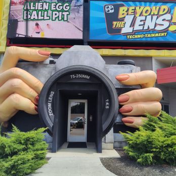 Beyond the Lens! - Front entrance - Arcades Near Me - Pigeon Forge, Tennessee