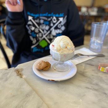 Fenton's Creamery - Small scoop - Ice Cream & Frozen Yogurt Near Me - Vacaville, California Fenton's Creamery - Small scoop - Ice Cream & Frozen Yogurt Near Me - Vacaville, California