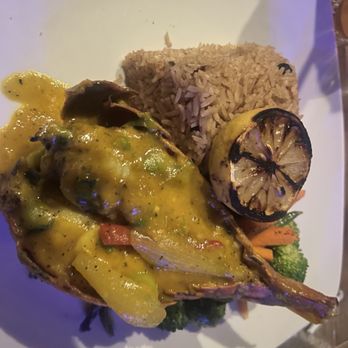 Hush Restaurant & Lounge - Lounges Near Me - Elmont, New York