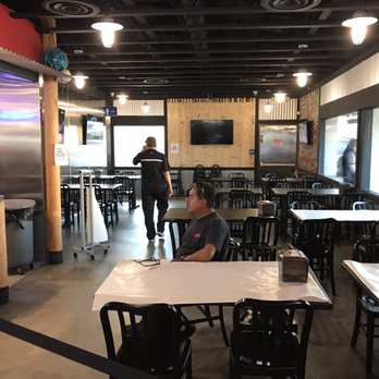 The Boiling Crab - Restaurant half empty. I had to ask for manager to decide to open it when line is around the block outside. - Cajun/Creole Near Me - Rosemead, California The Boiling Crab - Restaurant half empty. I had to ask for manager to decide to open it when line is around the block outside. - Cajun/Creole Near Me - Rosemead, California