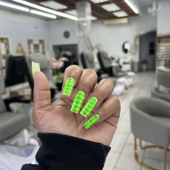 JadeBo Nails - Nail art by Tom - Nail Salons Near Me - Pasadena, California