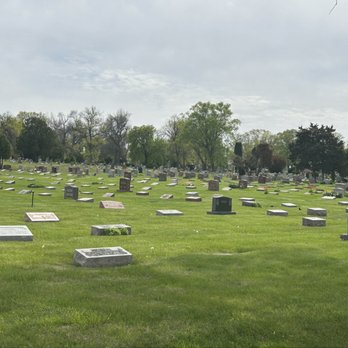 Holy Trinity Cemetery - Funeral Services & Cemeteries Near Me - Milwaukee, Wisconsin Holy Trinity Cemetery - Funeral Services & Cemeteries Near Me - Milwaukee, Wisconsin