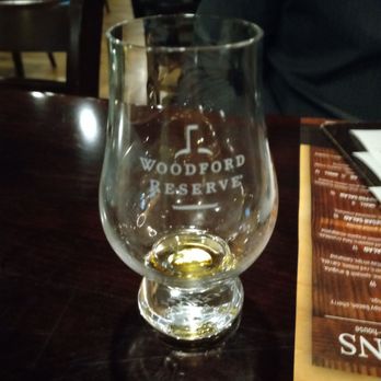 OAK at The Glen - Bars Near Me - Glenview, Illinois