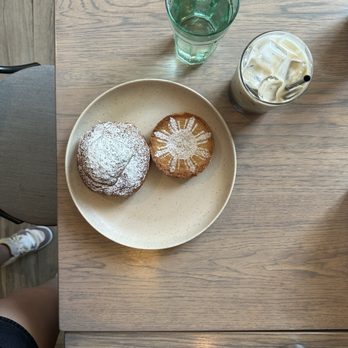 Kasama - Black Sesame Latte Blackberry Tart Ube & Coconut Ensaymada - Filipino Near Me - Chicago, Illinois