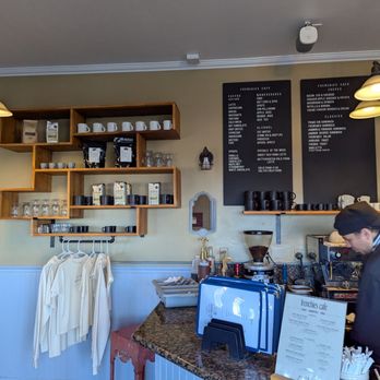 Frenchies Cafe - Cafes Near Me - San Clemente, California
