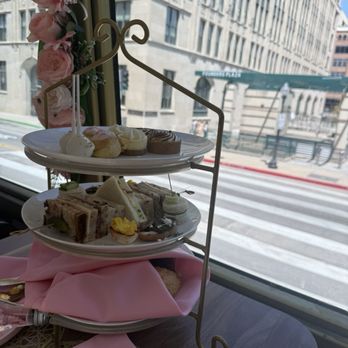 Tea Around Town - Bus Tours Near Me - Dallas, Texas Tea Around Town - Bus Tours Near Me - Dallas, Texas
