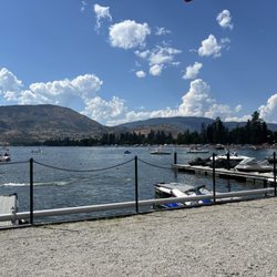 Dragonboat Pub