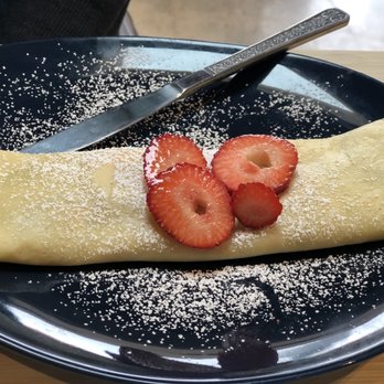 Game N Grounds - Crepe with Strawberries - Coffee & Tea Near Me - Los Angeles, California