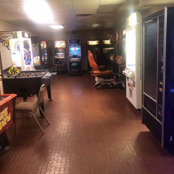 Mountain Laurel Resort - Game room - small but games pricey - Resorts Near Me - White Haven, Pennsylvania Mountain Laurel Resort - Game room - small but games pricey - Resorts Near Me - White Haven, Pennsylvania
