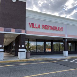 Villa Pizza & Restaurant - Storefront May 2023