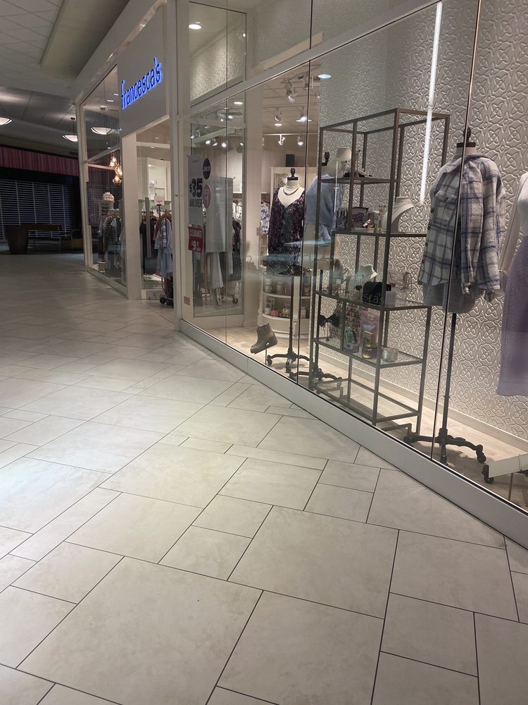 FRANCESCA’S Updated June 2024 1801 SW Wanamaker Rd, Topeka, Kansas