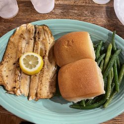 The Lost Paddle Bar and Grill - Rainbow trout with green beans and dinner rolls