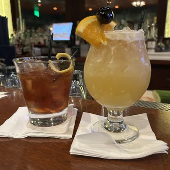 John Sparr Tavern - The Sparr Cocktail and Mai Tai 1956 potent and delish Dec. 2024 - American Near Me - Glendale, California John Sparr Tavern - The Sparr Cocktail and Mai Tai 1956 potent and delish Dec. 2024 - American Near Me - Glendale, California