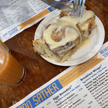 Ann Sather Restaurant - Two Cinnamon Rolls Fresh Strawberry Orange Banana Juice - Scandinavian Near Me - Chicago, Illinois Ann Sather Restaurant - Two Cinnamon Rolls Fresh Strawberry Orange Banana Juice - Scandinavian Near Me - Chicago, Illinois
