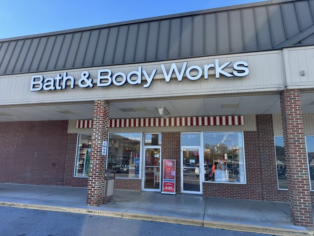 Bath & Body Works Logo