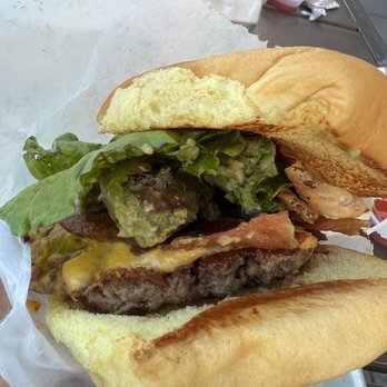 Shake Shack El Segundo - Burgers Near Me - El Segundo, California
