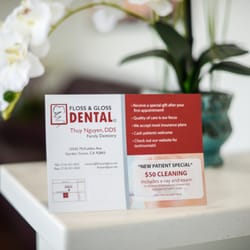 Floss & Gloss Dental