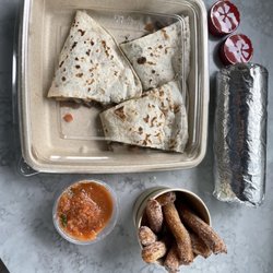 Guapas Mexican Grill - Kids Quesadilla carne, and Churritos
