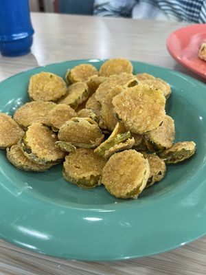 Dee's Family Restaurant by null