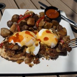 Chorizo hash benedict Chorizo hash benedict