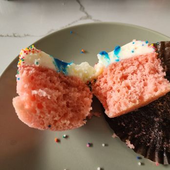 Hapa Cakes & Bakery - Cupcake - Cupcakes Near Me - Fullerton, California Hapa Cakes & Bakery - Cupcake - Cupcakes Near Me - Fullerton, California